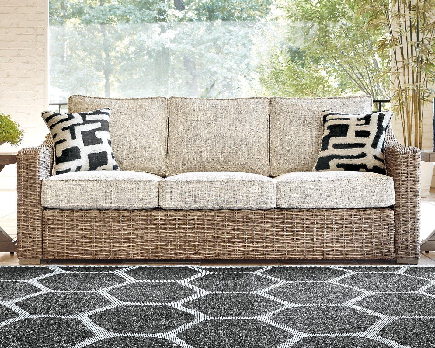 How to Choose the Perfect Sofa for Your Living Room